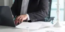 L’annuncio di lavoro dello chef stellato: atti discriminatori nei confronti degli omosessuali e di chi ha un pensiero politico diverso
