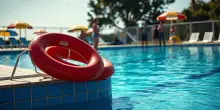 La verità inquietante sulle tragedie in piscina e la sicurezza infantile