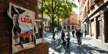 Manifesti della Lega rimossi: un caso di censura o necessità sociale?