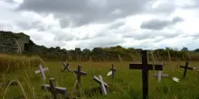 Rivelazioni inquietanti su una tomba di massa di bambini in Irlanda