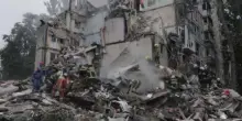 Ucraina, attacco russo su Kiev: i morti sono 28, 159 feriti