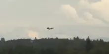 Incontro tra Trump e Putin, i caccia Usa sorvolano la base militare