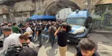 A Milano sgomberato lo storico centro sociale Leoncavallo