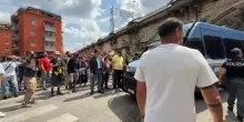 Al Leoncavallo durante lo sgombero cantano “Bella ciao”