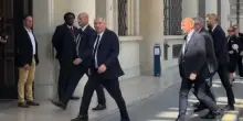 Francia sull’orlo della crisi, Bayrou chiede fiducia sulla manovra