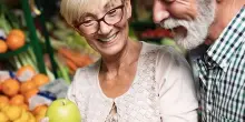 Dieta dopo i 60 anni: le istruzioni del Dr. Valter Longo