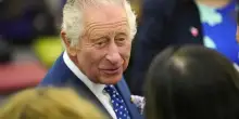 Re Carlo e William sempre più distanti, e Harry sembra essere ancora una volta al centro del caos