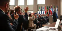 Perché l’esclusione degli atleti israeliani divide il mondo dello sport