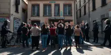 Sgomberi a Milano e Roma: cosa sta succedendo tra Leoncavallo e Casapound?
