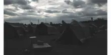 Sgomberi forzati e diritti negati: la realtà dei campi rom