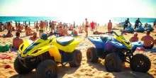 Spiaggia e quad: un episodio che solleva interrogativi legali