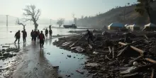 Tragedia in Pakistan: il bilancio delle inondazioni supera i 300 morti