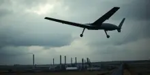 Ucraina intensifica attacchi con droni contro obiettivi in Russia