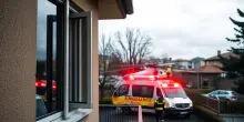 Bambino di sette anni cade dalla finestra in una scuola di Genova: l’incidente sconvolgente