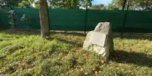 Svastiche sulla stele di Yitzhak Rabin alla periferia di Lione