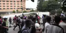 Nepal, esplode la protesta contro il blocco social: almeno 16 morti
