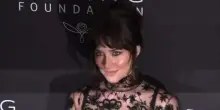 Da Adrien Brody a Dakota Johnson, star contro la violenza di genere