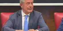 Urso: "Ue cambi la follia del Green deal, le auto vanno rinnovate ma le elettriche sono troppo care"