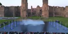 Caracalla Danza, la coreografia contemporanea si libra sull’acqua