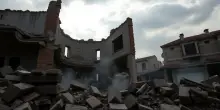 Gaza City: attacco aereo israeliano provoca distruzione e vittime