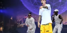 Hailey Bieber è incinta? I fan in fermento per la foto misteriosa di Justin