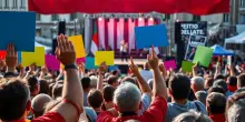 Insulti e fischi: la verità sulla Festa dell’Unità di Torino