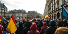 Proteste in corso in Francia contro le politiche di austerità del governo