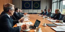 Riforma dei fondi di coesione: nuove spese in armi approvate dall’Europarlamento