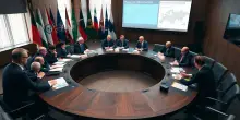 Trump esorta la NATO a fermare l’acquisto di petrolio russo