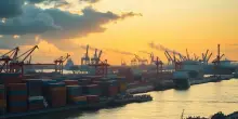 Blocco dell’Accordo Internazionale per la Riduzione delle Emissioni nel Settore Marittimo: Cosa Significa per il Futuro Sostenibile