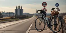Confermata dalla corte la detenzione del ciclista francese di endurance in Russia