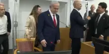 Netanyahu arriva in tribunale per udienza: è accusato di corruzione