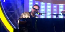Al GialappaShow la parodia di Cesare Cremonini è “poetica”