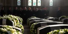 Funerali dei Carabinieri Vittime dell’Esplosione a Castel d’Azzano: Un Tributo di Onore e Ricordo