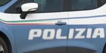 Iva Zanicchi, cade a terra dopo aver salutato i fan: interviene la polizia
