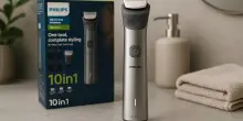 Il rasoio elettrico Philips più completo è in offerta: ricco di accessori, al 13% di sconto