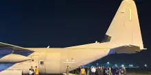Arrivati a Linate 80 palestinesi, 17 minori saranno curati in Italia