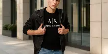 T-shirt di Armani per uomo: fresca, leggera, elegante e perfetta per tutte le situazioni (-15%)