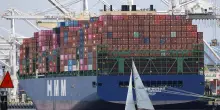 Dazi, ok della Ue a lista unica contromisure da 93 miliardi. Ma non prima del 7 agosto per trattare con Trump