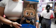 Fenomeno Labubu: i mostri valgono più di Barbie, Transformers ed Hello Kitty (messi insieme)