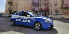 Omicidio a Napoli, ferita dal marito lo accoltella