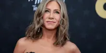 Jennifer Aniston: “Dicevano di me che non avrei avuto un figlio e una famiglia perché ero egoista, una maniaca del lavoro”