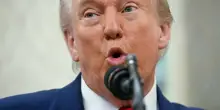 Corte Usa blocca i dazi di Trump: “Sono illegali”. Il presidente Usa farà appello. Casa Bianca: “Non decidono i giudici non eletti”