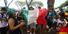 Meloni ai giovani, fate chiasso come al Giubileo di 25 anni fa