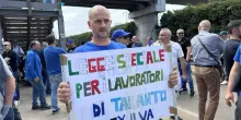 Sciopero a Taranto: protesta dei lavoratori contro l'aumento della cassa integrazione