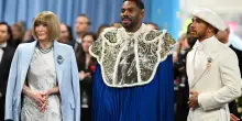 Met Gala 2025: parata di star e look. Da Lewis Hamilton a Zendaya l’omaggio ai Black dandy