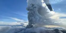 Vulcano in Russia si sveglia nella Kamchatka ed erutta dopo 450 anni