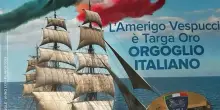 Amerigo Vespucci e Fiat 1500 al Villaggio IN Italia di Napoli per il Giro d'Italia