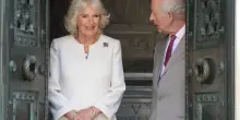 Camilla e il molestatore preso a colpi di tacco: così la futura regina evitò la violenza sessuale