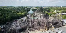 Tomorrowland, incendio distrugge il palco principale. Gli organizzatori: “Il programma va avanti come previsto”